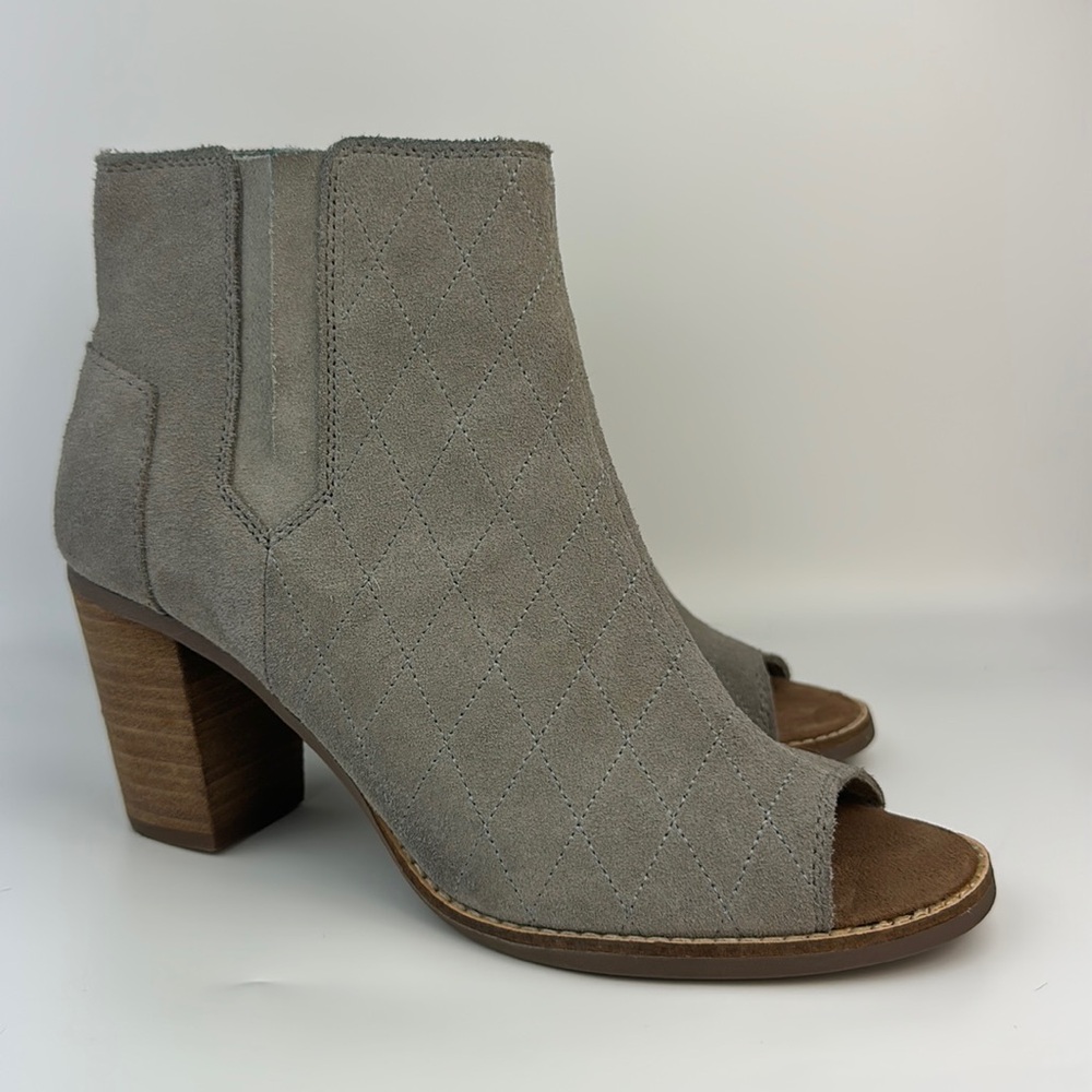 TOMS gray suede Majorca peep toe block booties size 9.5